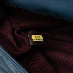 Pre Owned حقيبة شانيل "بلُو إيريديسينت" جلد بقري متوسطة بإغلاق فلاپ 