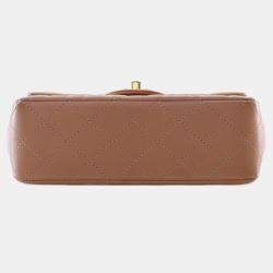 Pre Owned حقيبة شانيل كلاسيكية جلد خاروف بني مستطيلة صغيرة بمقبض علوي وغطاء