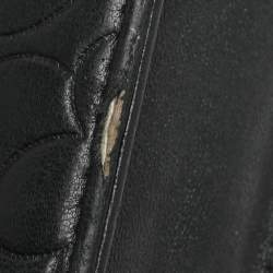 مملوكة مسبقًا Chanel WOC Black Camellia Embossed Leather Clutch Bag