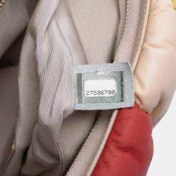 Pre Owned حقيبة كلتش شانيل لؤلؤة صناعية جلد الغنم مبطن متعدد الألوان CC أبيض