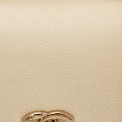 Pre Owned حقيبة شانيل بيزنس أفينيتي كافيار كريم صغيرة بغطاء جلدي