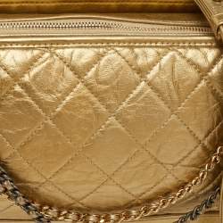 مملوكة مسبقًا Chanel Gabrielle Large Metallic Gold Quilted Leather Shoulder Bag