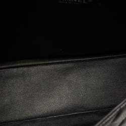 Pre Owned حقيبة شانيل قلاب كلاسيكية مفردة ماكسي جلد كافيار مبطن سوداء