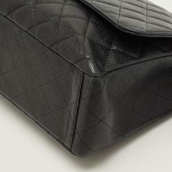 Pre Owned حقيبة شانيل قلاب كلاسيكية مفردة ماكسي جلد كافيار مبطن سوداء