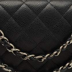 Pre Owned حقيبة شانيل قلاب كلاسيكية مفردة ماكسي جلد كافيار مبطن سوداء