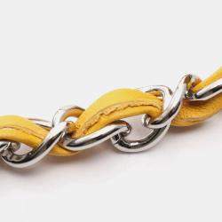 مملوكة مسبقًا حقيبة شانيل صفراء صغيرة ماتلاسيه كتف جلد حملان