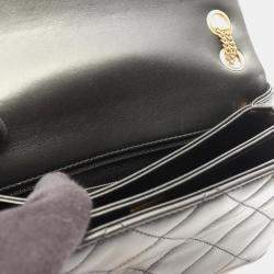 مملوكة مسبقًا Chanel Chanel19 Shoulder Bag Lambskin Leather Black