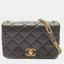 مملوكة مسبقًا Chanel Chanel19 Shoulder Bag Lambskin Leather Black