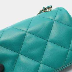 مملوكة مسبقًا Chanel Top Handle Matelasse Shoulder Bag In Lambskin Leather Green