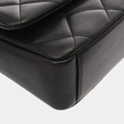 Pre Owned حقيبة كتف شانيل ماتيلسي سلسلة صغيرة بشعار جانبي جلد حمل أسود