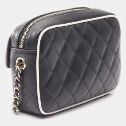 Pre Owned حقيبة كتف شانيل ماتالاسيه من جلد الحمل باللونين الأسود والأبيض