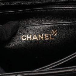 Pre Owned Chanel Matelasse Handbag Lambskin Leather Black