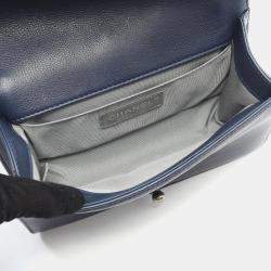 Pre Owned حقيبة شانيل بوي شانيل صغيرة وحشية بخياطة كتف جلد عجل حبيبي أزرق داكن