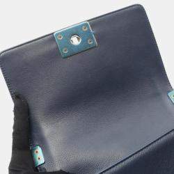 Pre Owned حقيبة شانيل بوي شانيل صغيرة وحشية بخياطة كتف جلد عجل حبيبي أزرق داكن