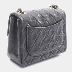 مملوكة مسبقًا Chanel Mini Matelasse Shoulder Bag Lambskin Leather Black