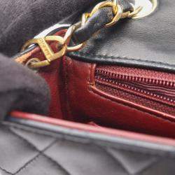 مملوكة مسبقًا Chanel Mini Matelasse Shoulder Bag Lambskin Leather Black
