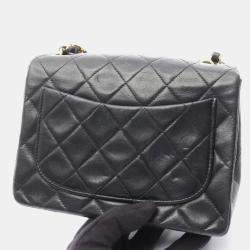 مملوكة مسبقًا Chanel Mini Matelasse Shoulder Bag Lambskin Leather Black