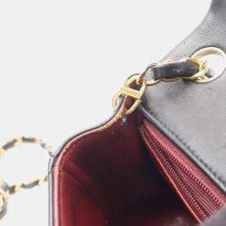 مملوكة مسبقًا Chanel Mini Matelasse Shoulder Bag Lambskin Leather Black