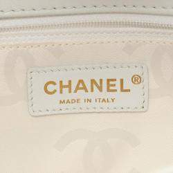 مملوكة مسبقًا Chanel Wild Stitch Handbag Leather White
