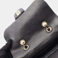 Pre Owned حقيبة شانيل سوداء ماتلاسي جلد الخراف المخملي على الكتف