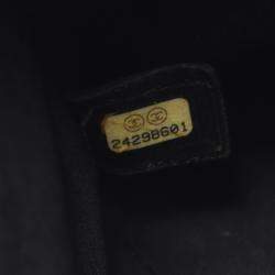 Pre Owned حقيبة شانيل سوداء ماتلاسي جلد الخراف المخملي على الكتف