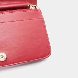 مملوكة مسبقًا Chanel Boy Chanel Shoulder Bag In Grained Calfskin Caviar Red