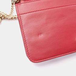 مملوكة مسبقًا Chanel Boy Chanel Shoulder Bag In Grained Calfskin Caviar Red