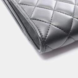 مملوكة مسبقًا Chanel Matelasse Shoulder Bag Leather Black