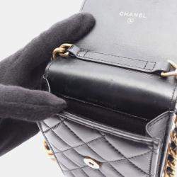 مملوكة مسبقًا Chanel Matelasse Shoulder Bag Leather Black