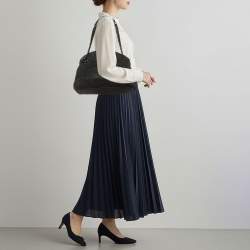 Pre Owned Chanel Just Mademoiselle Large Dark Green Quilted Iridescent Leather Bowling Bag