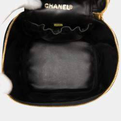 Pre Owned حقيبة شانيل فانيتي كافيار CC سوداء