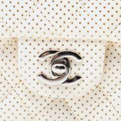 Pre Owned حقيبة شانييل فلاب شرق غرب جلد حمل مثقوب كلاسيكي أبيض