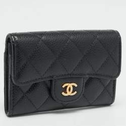 مملوكة مسبقًا حامل بطاقات كلاسيك مبطن جلد كافيار أسود شانيل