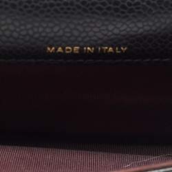 مملوكة مسبقًا حامل بطاقات كلاسيك مبطن جلد كافيار أسود شانيل