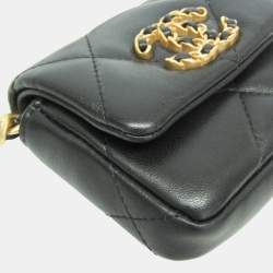 Pre Owned حقيبة خصر بشريط شانيل شانيل 19 جلد أسود