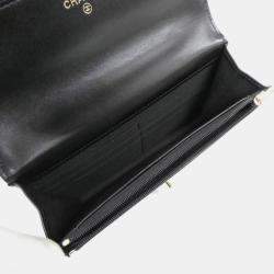 مملوكة مسبقًا محفظة تشانيل جلد أسود مع سلسلة