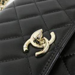 مملوكة مسبقًا محفظة تشانيل جلد أسود مع سلسلة