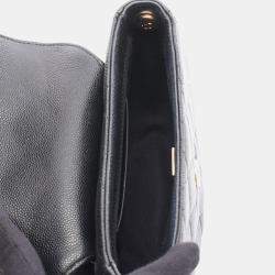 مملوكة مسبقًا Chanel Matelasse Mini Messenger Shoulder Bag In Grained Calfskin Leather Black