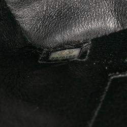 مملوكة مسبقًا حقيبة يد توت شانيل ميداليون كافيار أسود