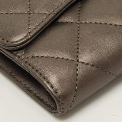 مملوكة مسبقًا محفظة شانيل جلد كافيار مبطنة سوداء كلاسيكية حجم كبير 