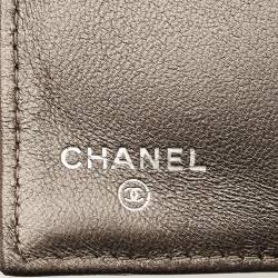 مملوكة مسبقًا محفظة شانيل جلد كافيار مبطنة سوداء كلاسيكية حجم كبير 