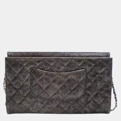 Pre Owned حقيبة كلاتش سلسلة شانيل فضي متشقق جلد العجل قارورة شانيل رمادي