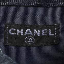 مملوكة مسبقًا Chanel Blue Multicolor Denim and Sequins Drawstring Bucket Bag