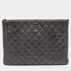 Pre Owned Chanel Large Crinkled Patent O Case Clutch