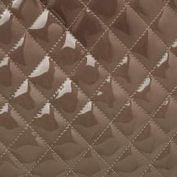 Pre Owned حقيبة شانيل "جست مادموزيل" جلد لامع مبطن بني كبير