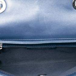 مملوكة مسبقًا Chanel Blue CC Quilted Calfskin Zipped Flap