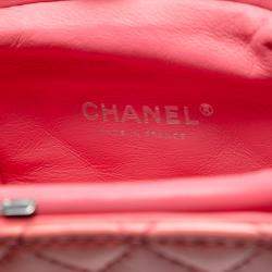 مملوكة مسبقًا Chanel Pink CC Quilted Patent Frame Clutch with Chain