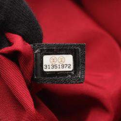 Pre Owned حقيبة كتف شانيل ماكسي 19 ديزنيوف جلد خروف أسود