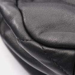 Pre Owned حقيبة كتف شانيل ماكسي 19 ديزنيوف جلد خروف أسود