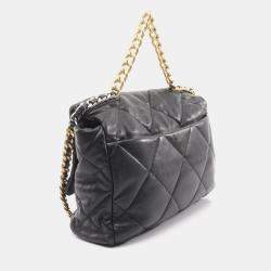 Pre Owned حقيبة كتف شانيل ماكسي 19 ديزنيوف جلد خروف أسود